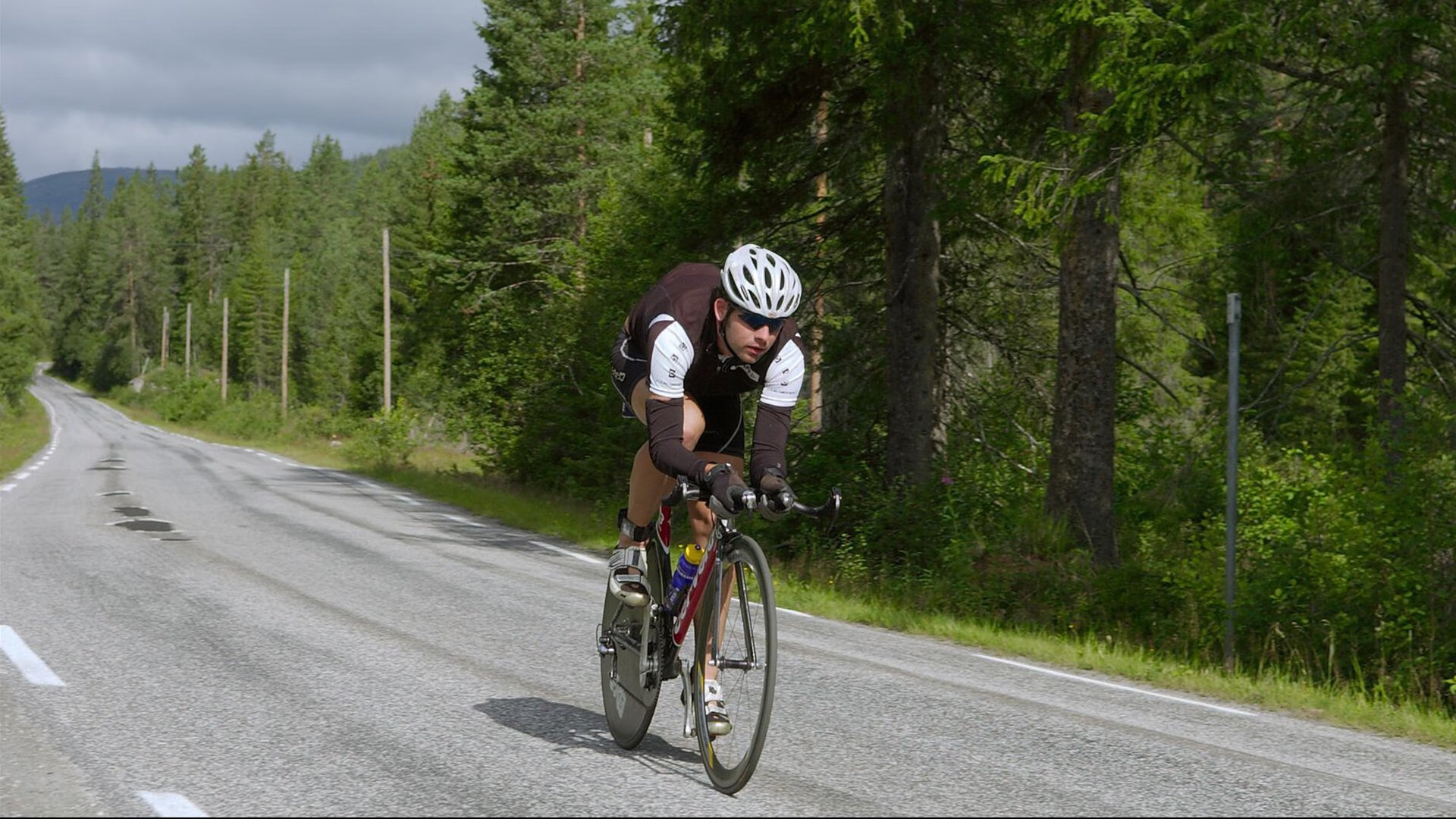 北欧铁壁轰然倒塌,法兰西魔术师于新大陆加冕—格列兹曼在美加墨世界杯的统治性演出