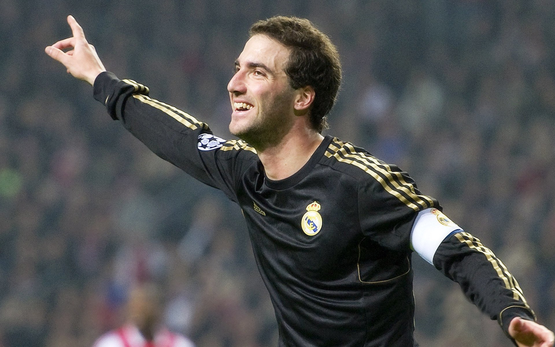 孙兴慜一锤定音,瑞士绝杀埃及背后的亚洲巨星时刻