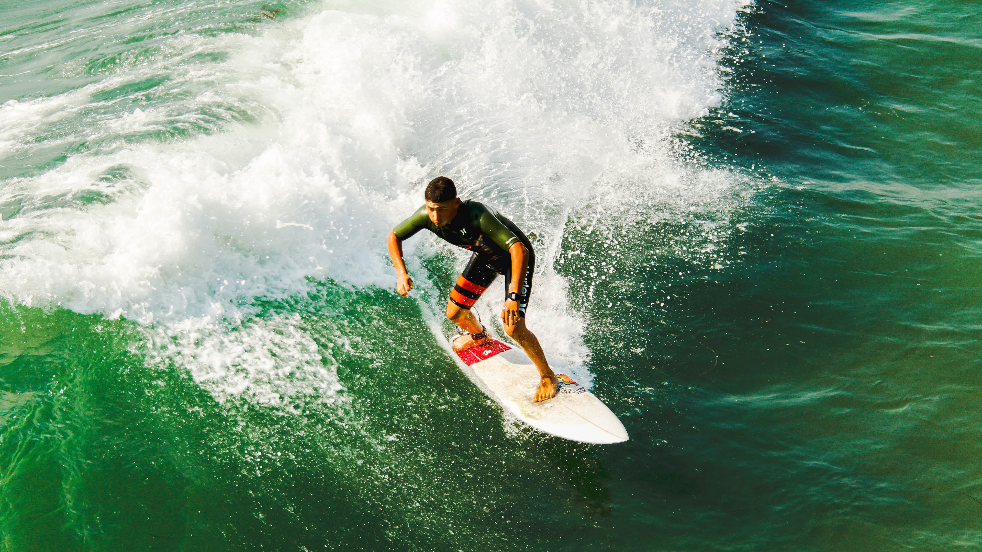 开云体育入口-金玟哉统治防线，勒沃库森战术碾压，现代足球的无解方程式